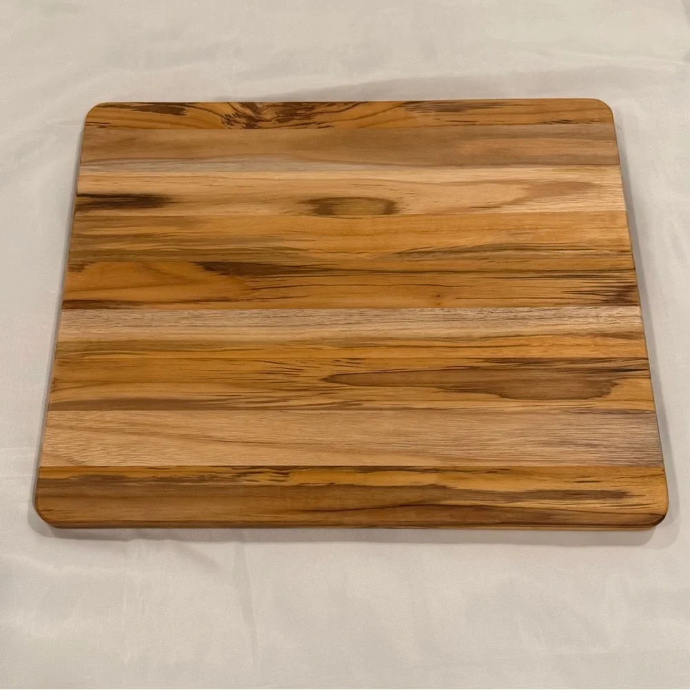 NWOT Williams Sonoma Teak Wood Cutting & Carving Board (Large)